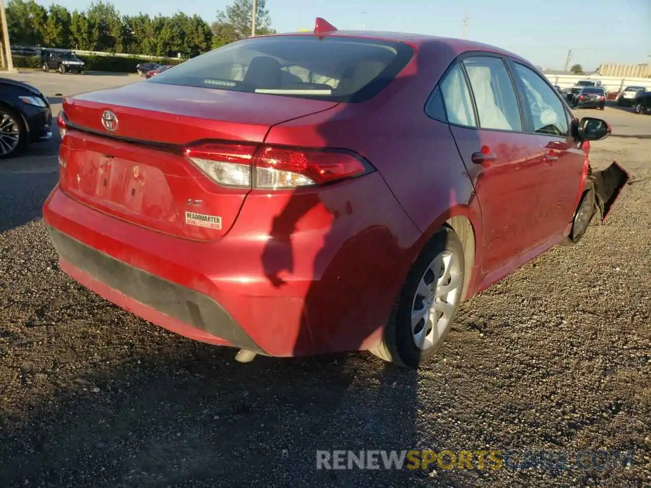 4 Photograph of a damaged car JTDEPRAE4LJ095046 TOYOTA COROLLA 2020