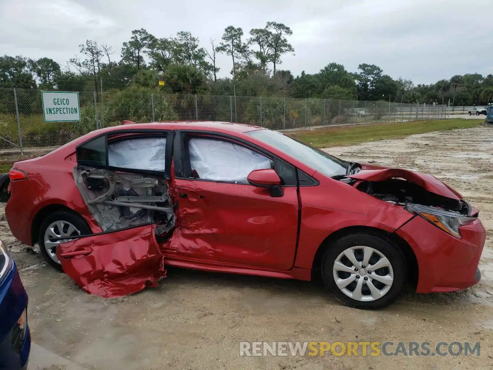 9 Photograph of a damaged car JTDEPRAE4LJ098111 TOYOTA COROLLA 2020