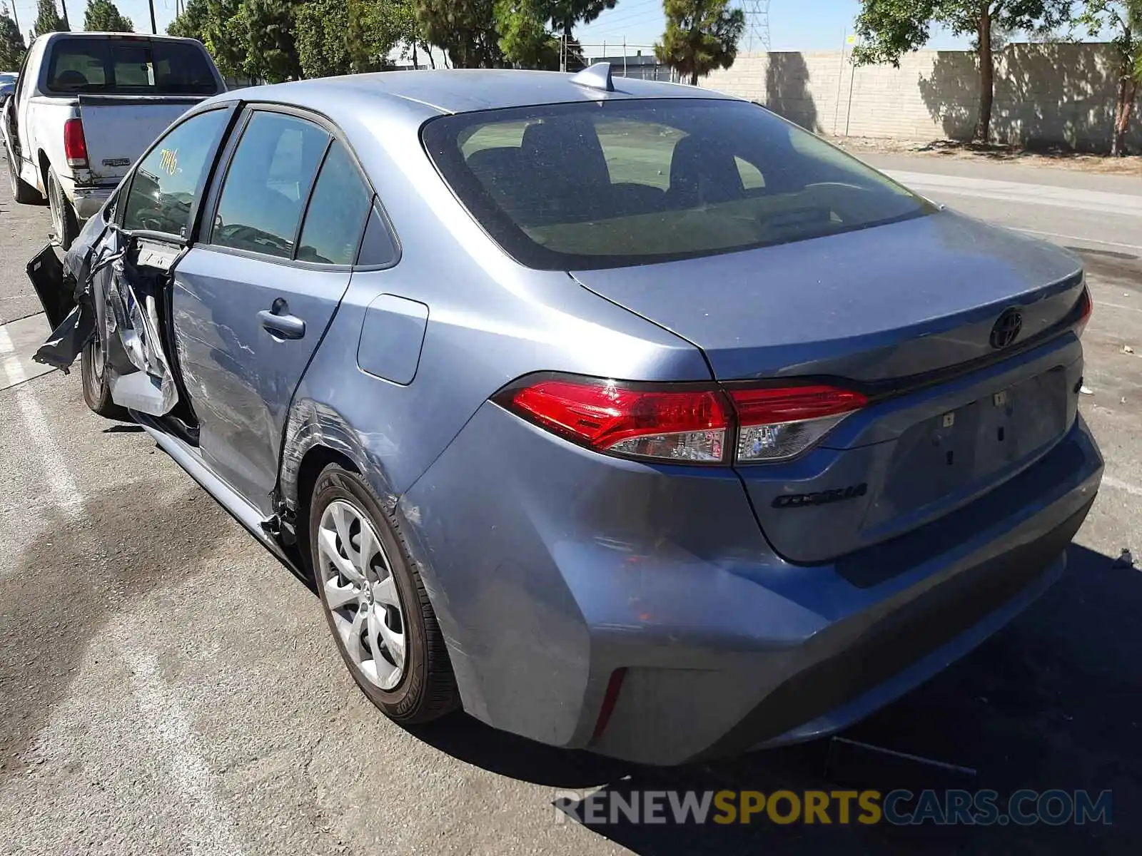 3 Photograph of a damaged car JTDEPRAE4LJ098545 TOYOTA COROLLA 2020