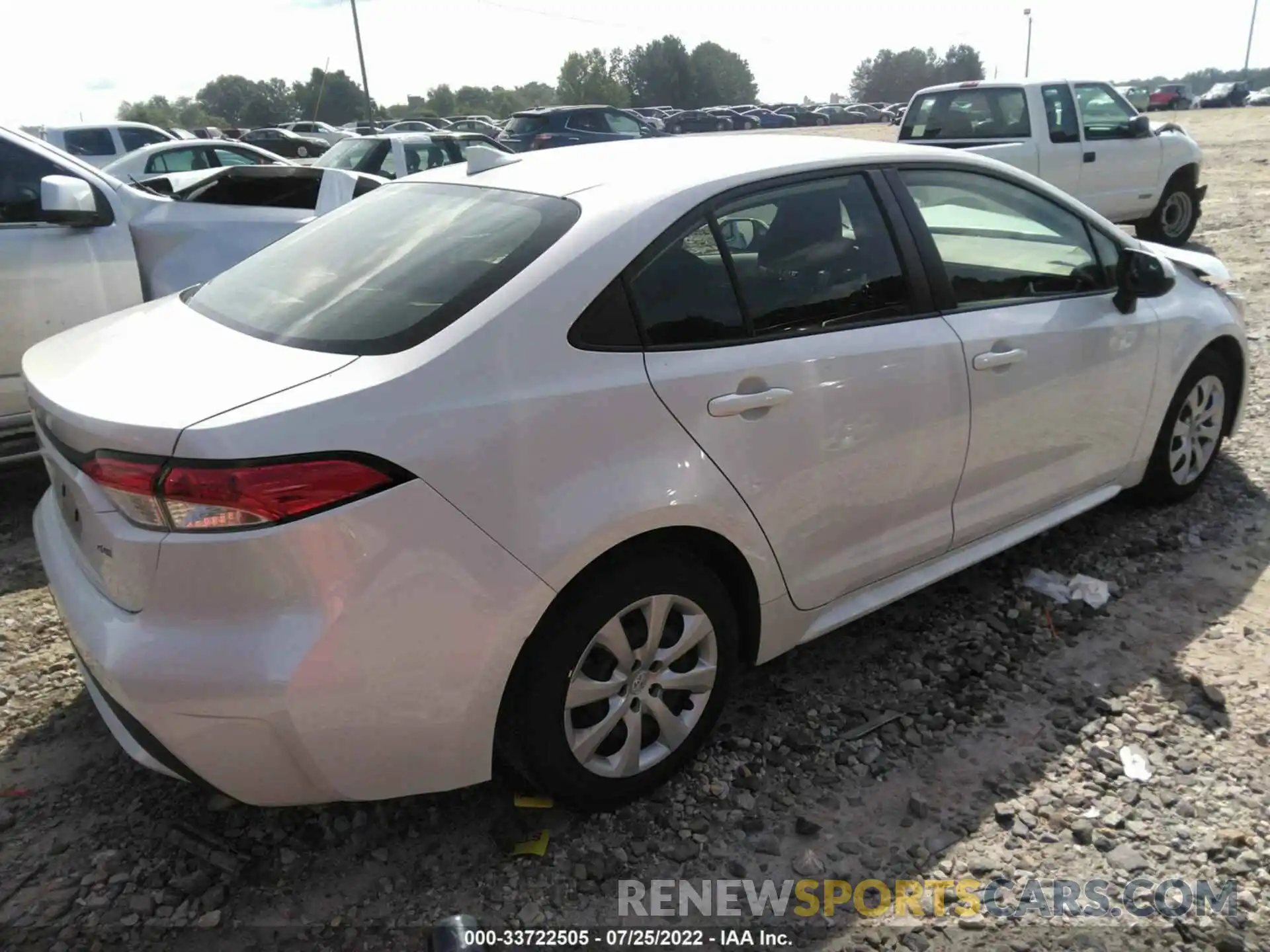 4 Photograph of a damaged car JTDEPRAE4LJ101685 TOYOTA COROLLA 2020