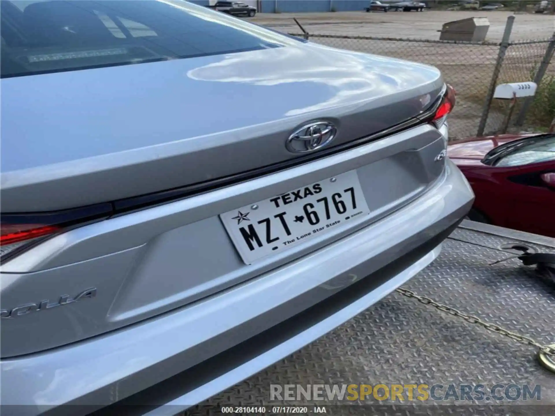 5 Photograph of a damaged car JTDEPRAE4LJ102061 TOYOTA COROLLA 2020