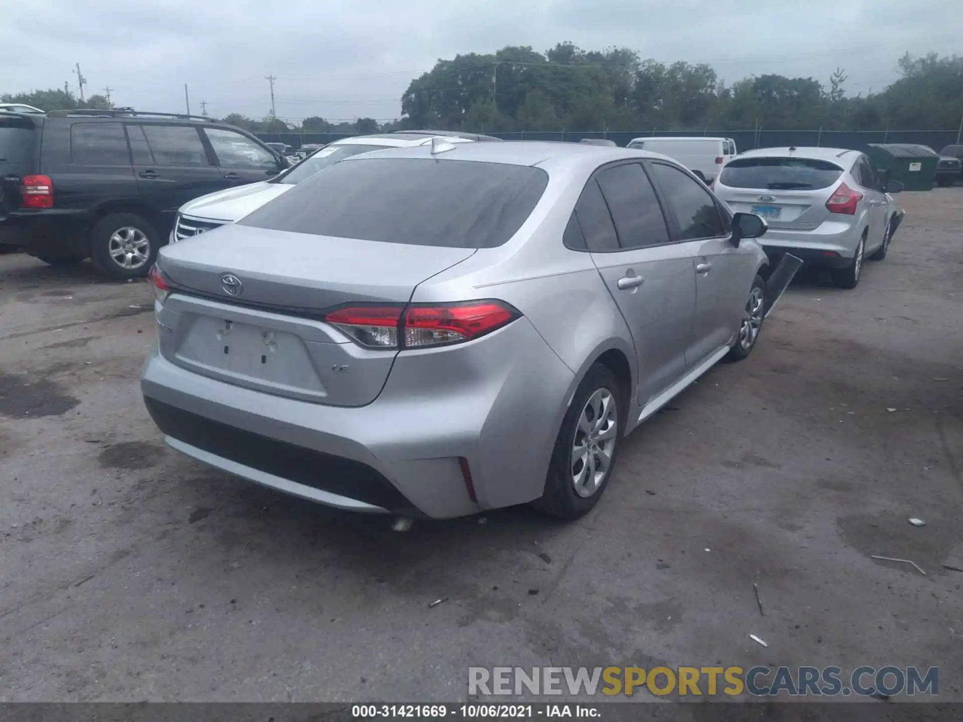 4 Photograph of a damaged car JTDEPRAE4LJ103260 TOYOTA COROLLA 2020