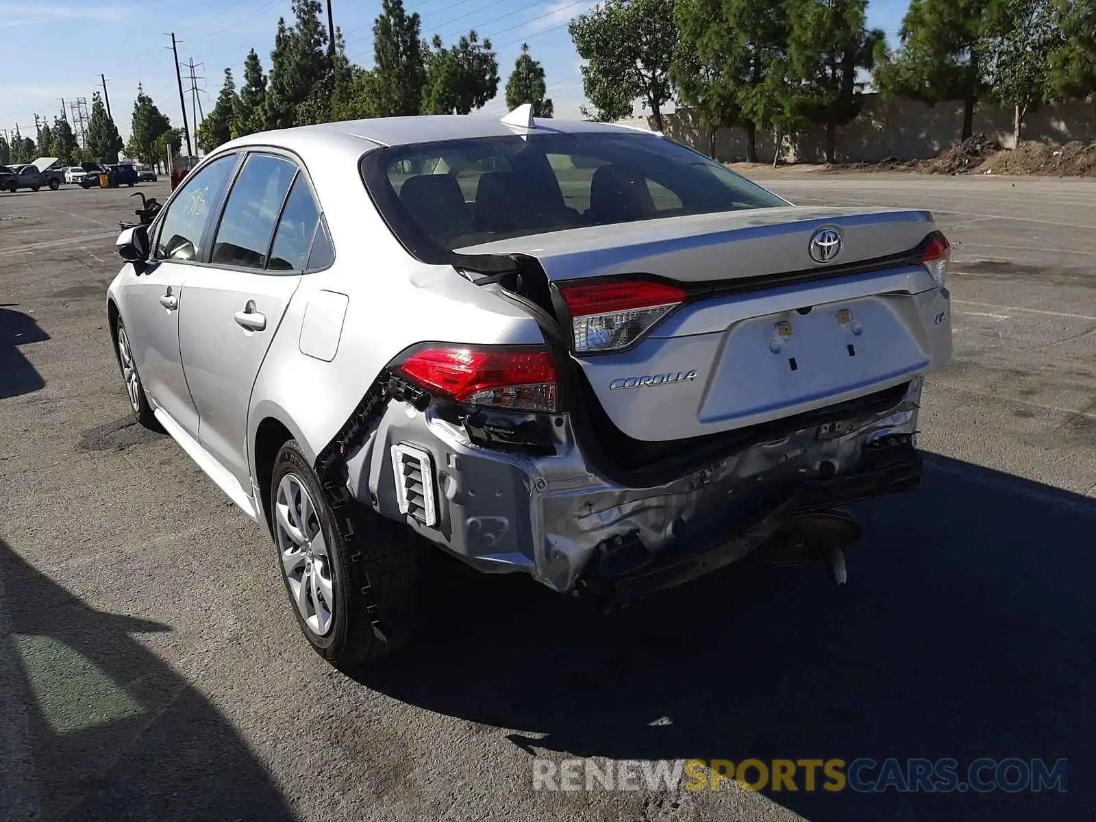 3 Photograph of a damaged car JTDEPRAE4LJ104974 TOYOTA COROLLA 2020