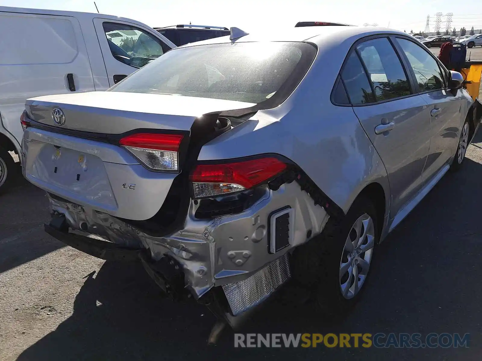 4 Photograph of a damaged car JTDEPRAE4LJ104974 TOYOTA COROLLA 2020