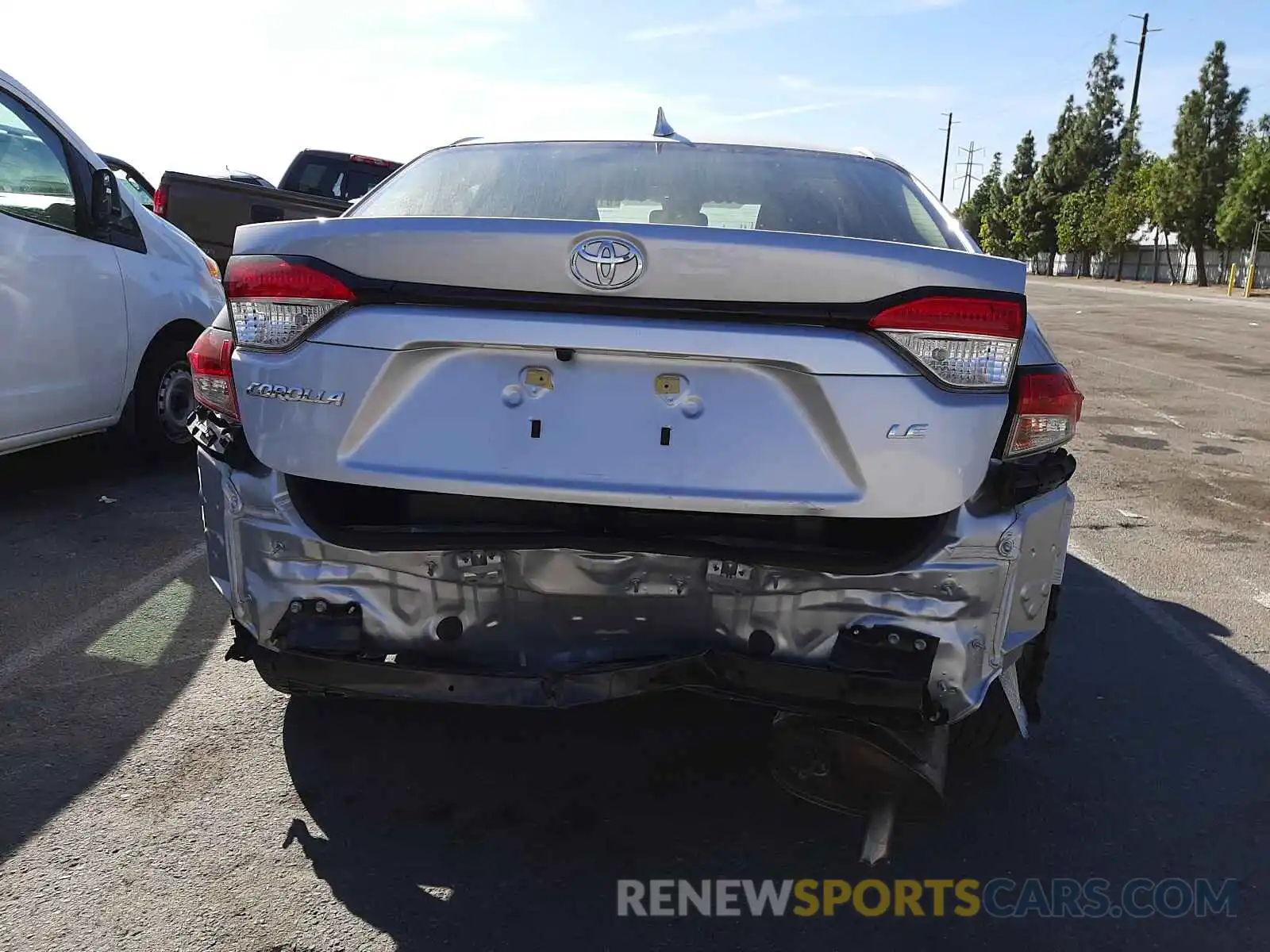 9 Photograph of a damaged car JTDEPRAE4LJ104974 TOYOTA COROLLA 2020