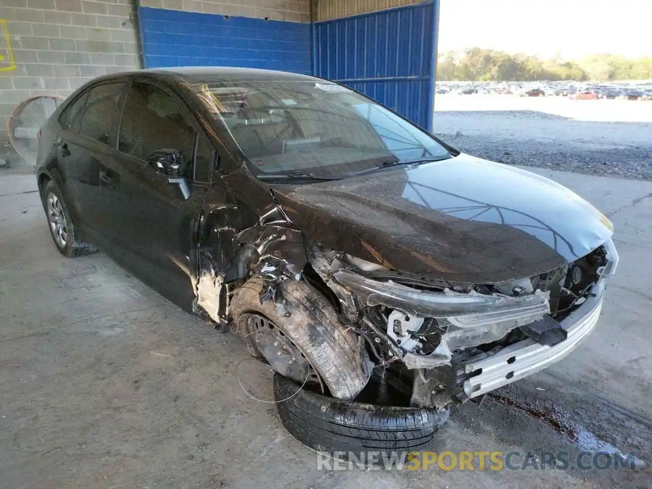 1 Photograph of a damaged car JTDEPRAE4LJ111987 TOYOTA COROLLA 2020