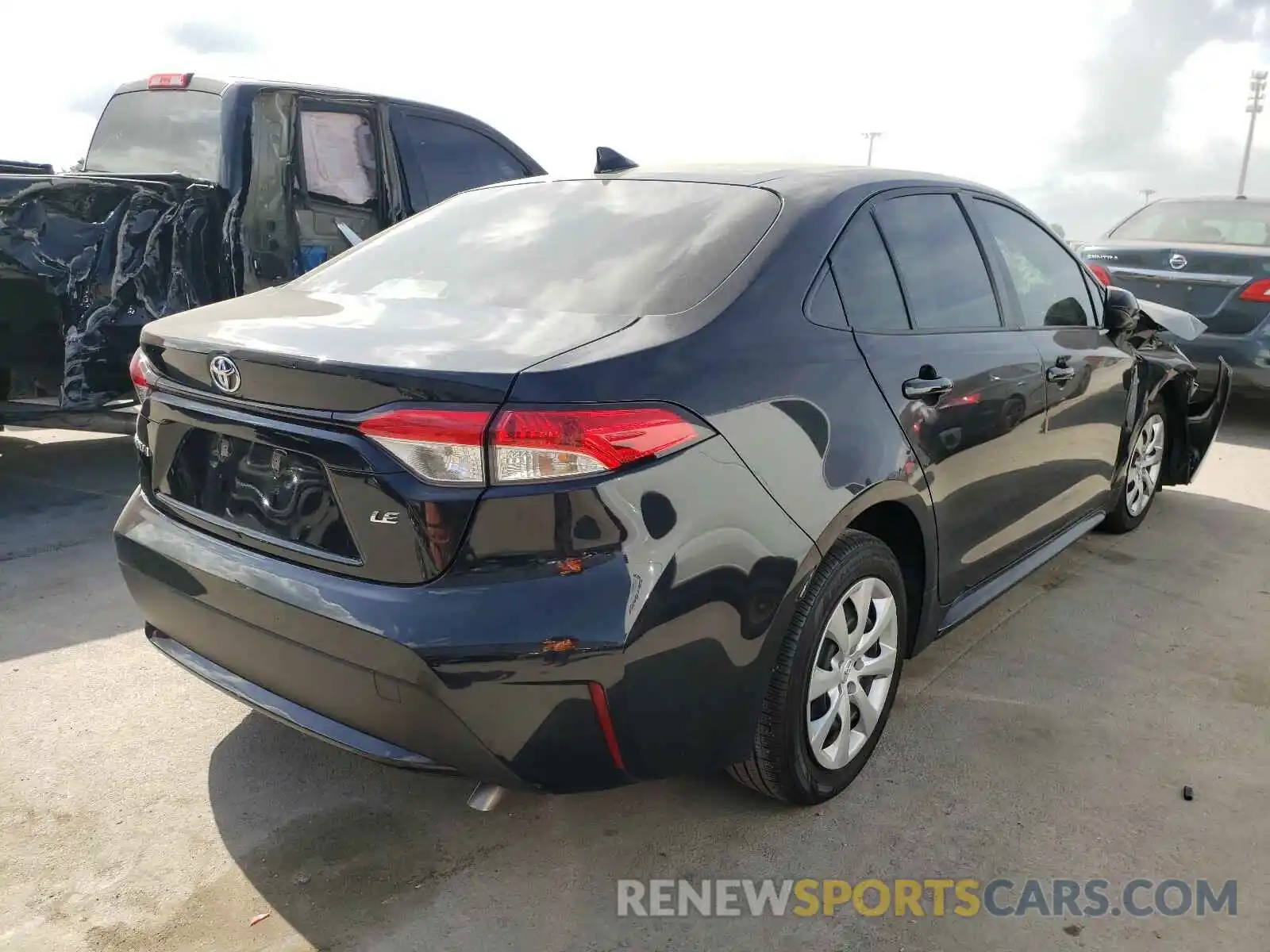 4 Photograph of a damaged car JTDEPRAE4LJ113111 TOYOTA COROLLA 2020