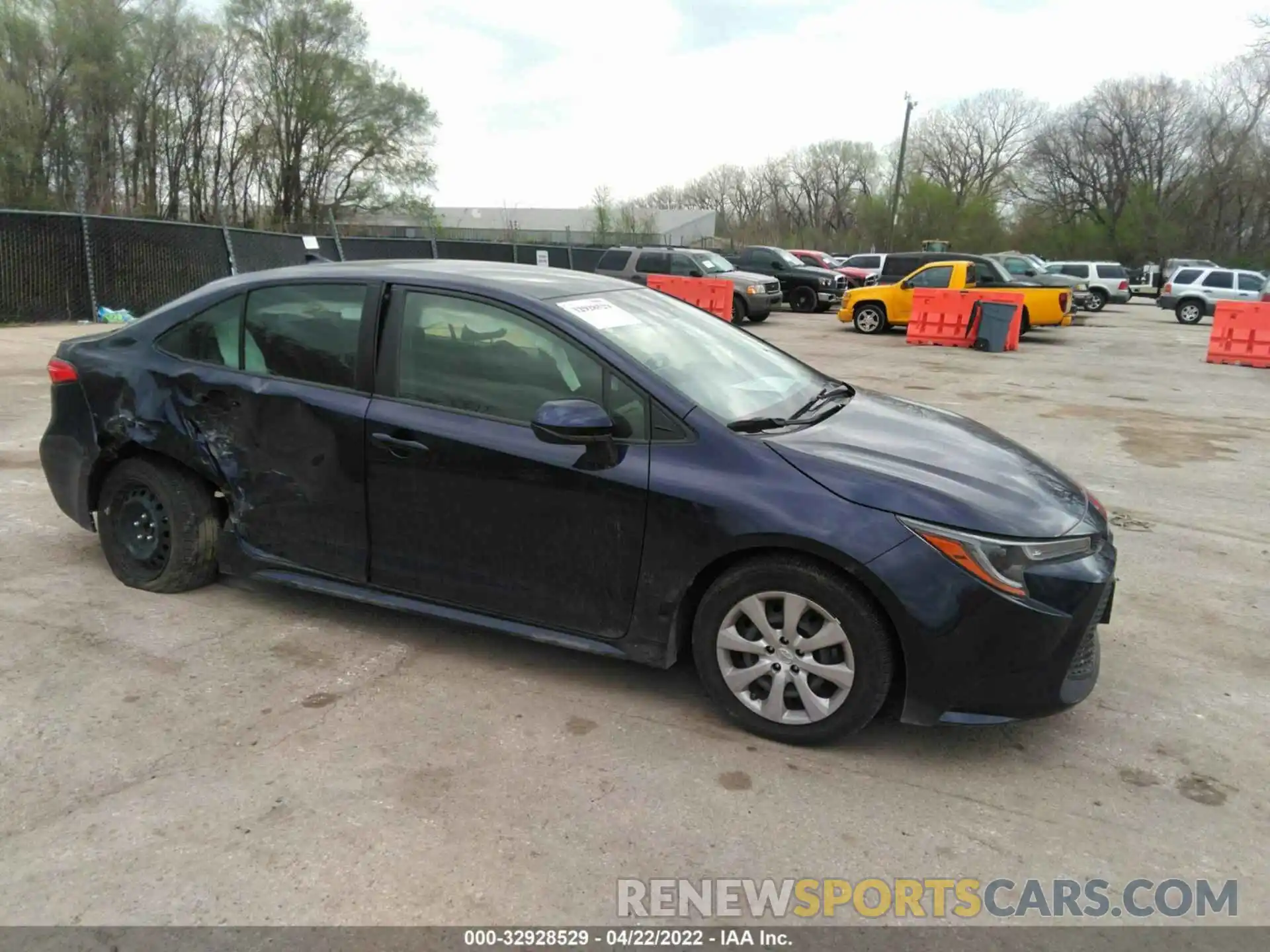 1 Photograph of a damaged car JTDEPRAE4LJ113139 TOYOTA COROLLA 2020