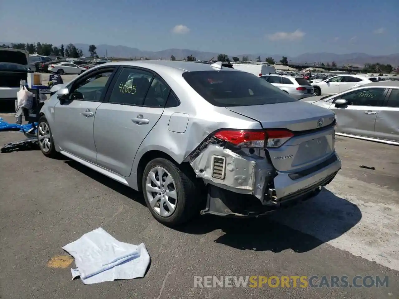 3 Photograph of a damaged car JTDEPRAE4LJ114260 TOYOTA COROLLA 2020