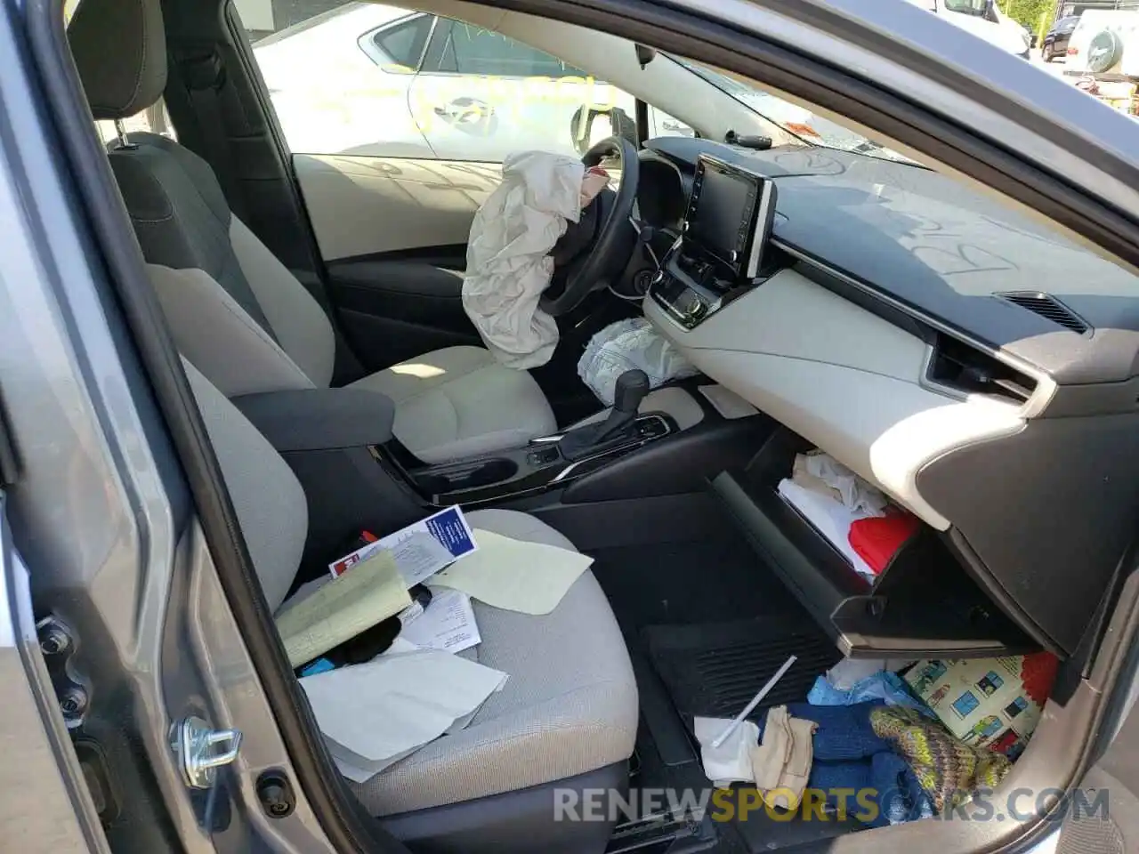 5 Photograph of a damaged car JTDEPRAE4LJ116851 TOYOTA COROLLA 2020