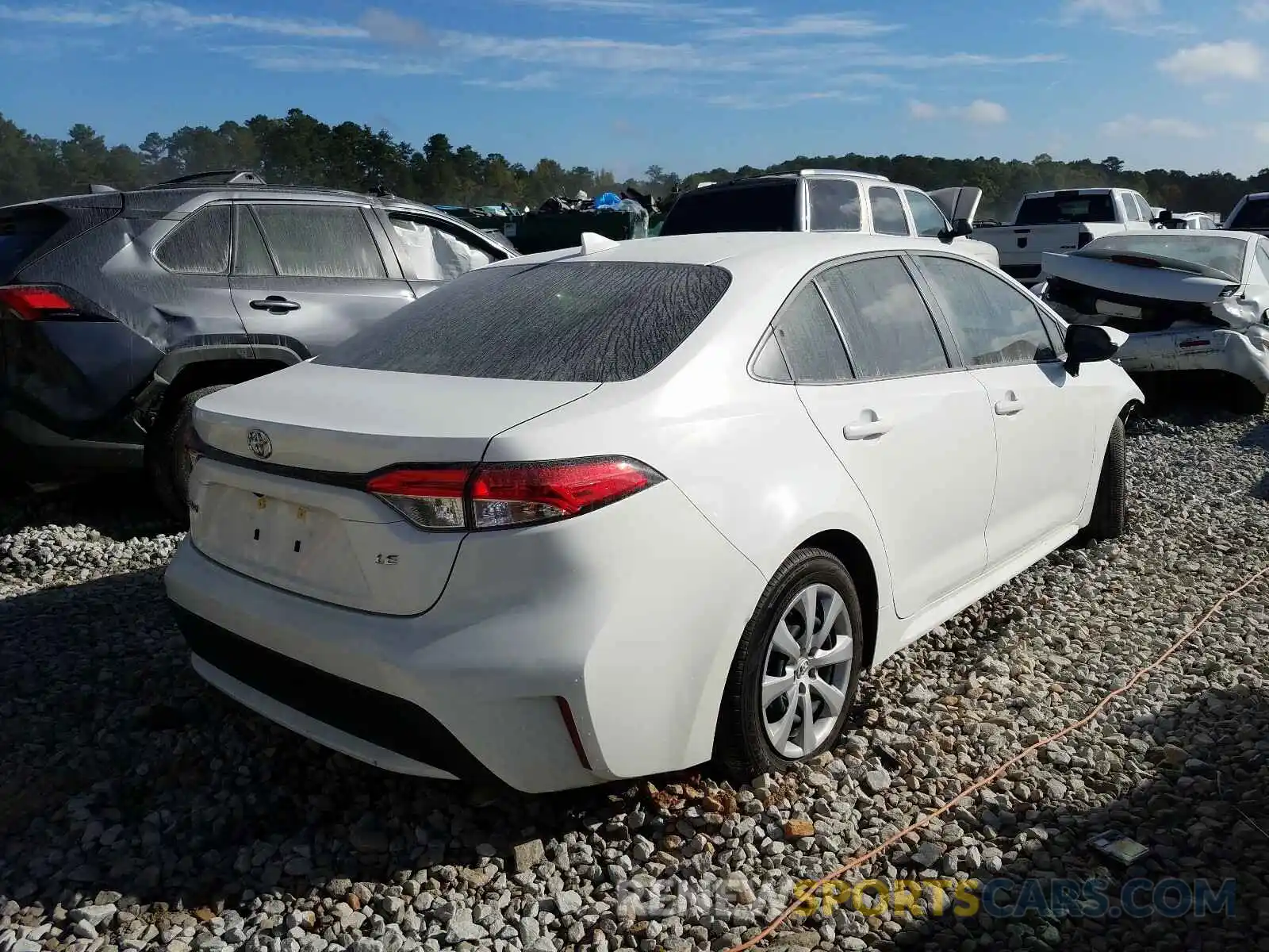 4 Photograph of a damaged car JTDEPRAE4LJ116901 TOYOTA COROLLA 2020