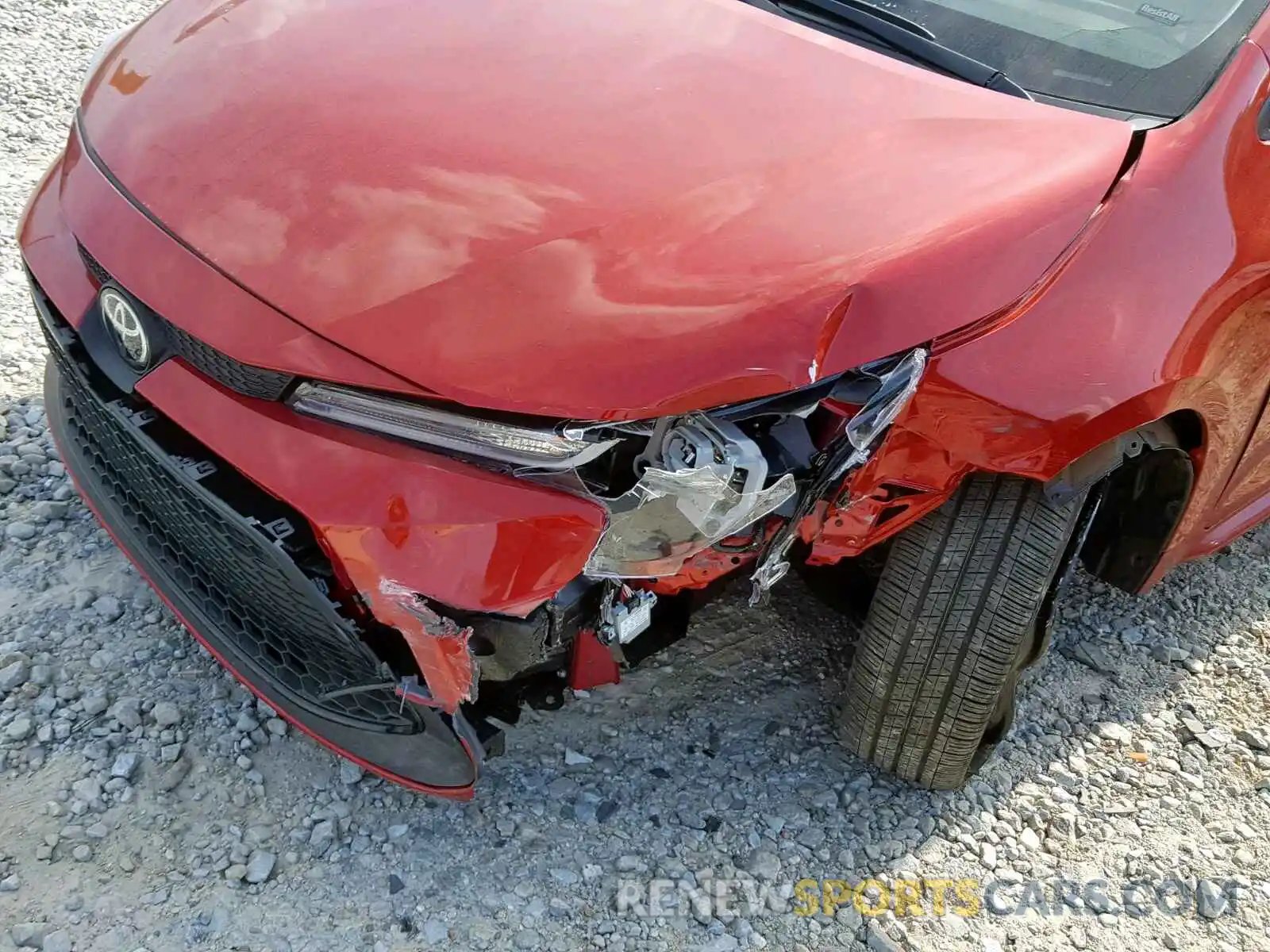 9 Photograph of a damaged car JTDEPRAE5LJ002292 TOYOTA COROLLA 2020