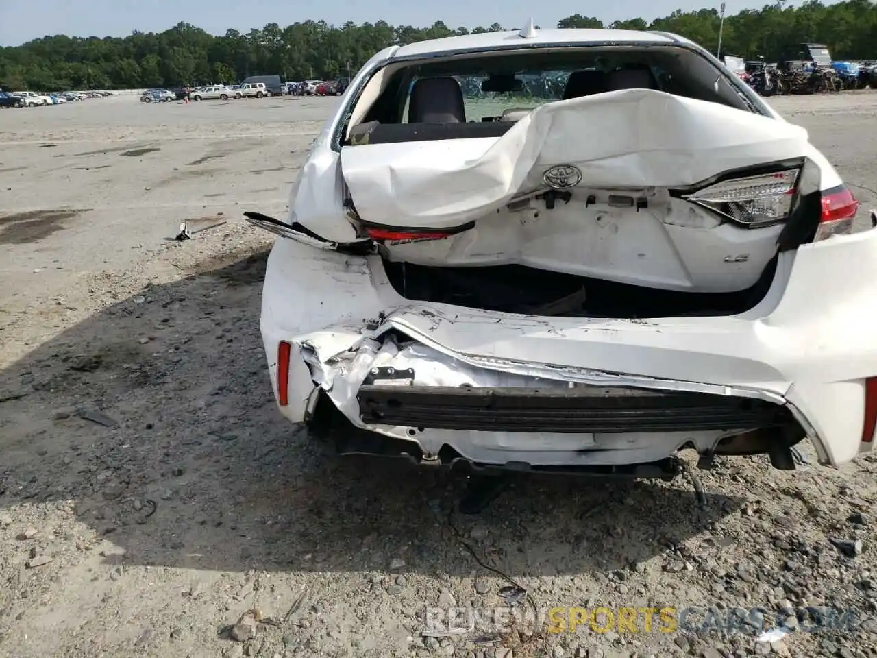 9 Photograph of a damaged car JTDEPRAE5LJ003152 TOYOTA COROLLA 2020