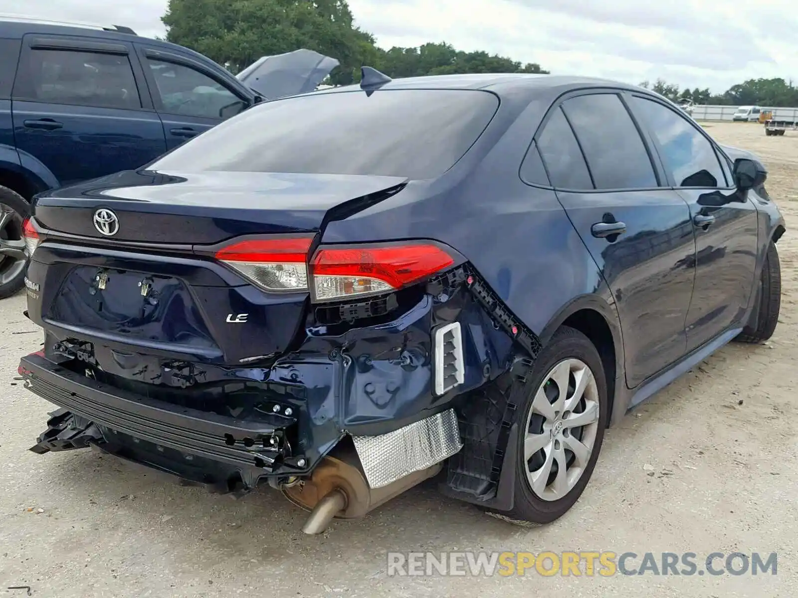 4 Photograph of a damaged car JTDEPRAE5LJ003524 TOYOTA COROLLA 2020