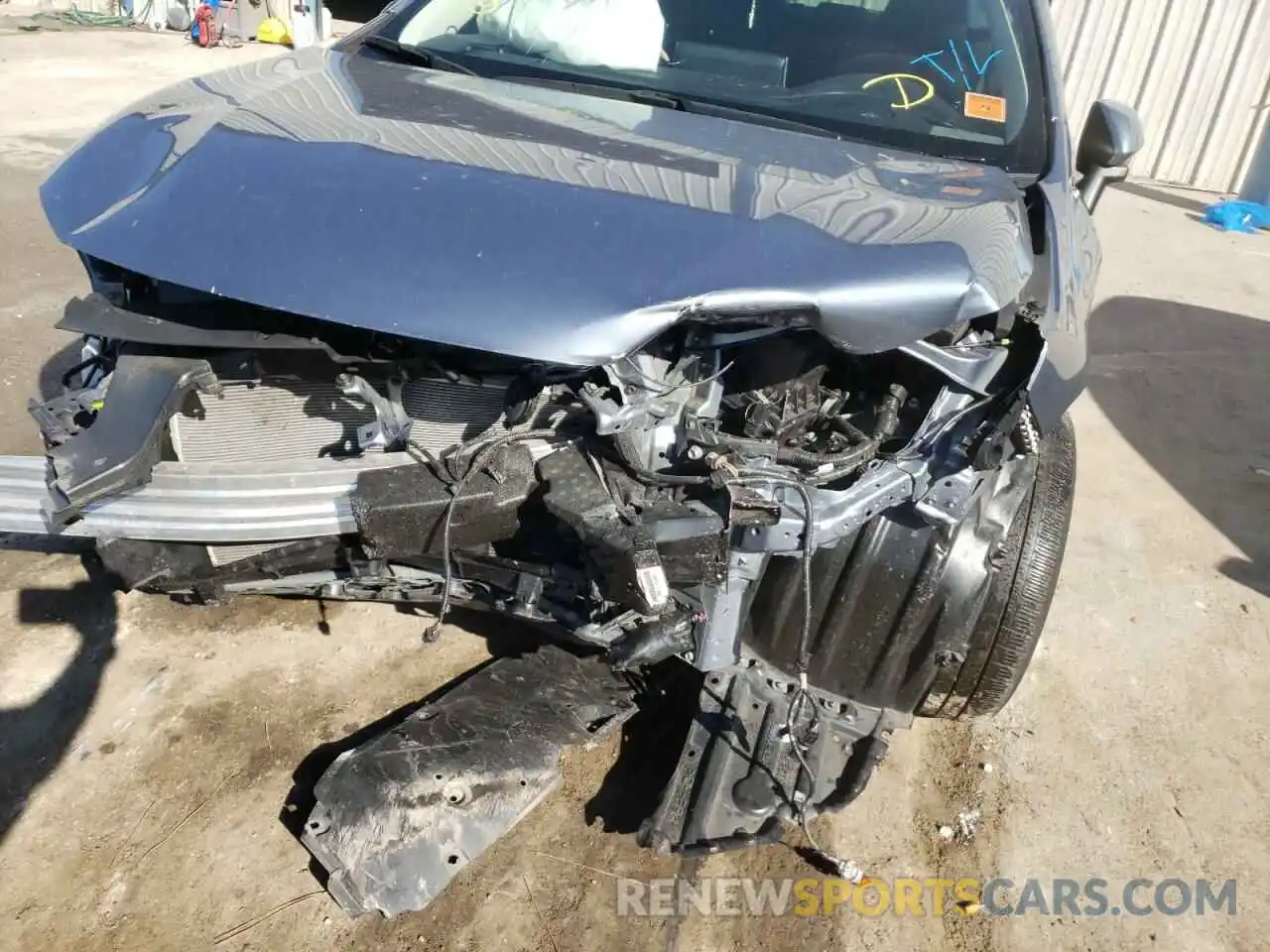 9 Photograph of a damaged car JTDEPRAE5LJ004947 TOYOTA COROLLA 2020