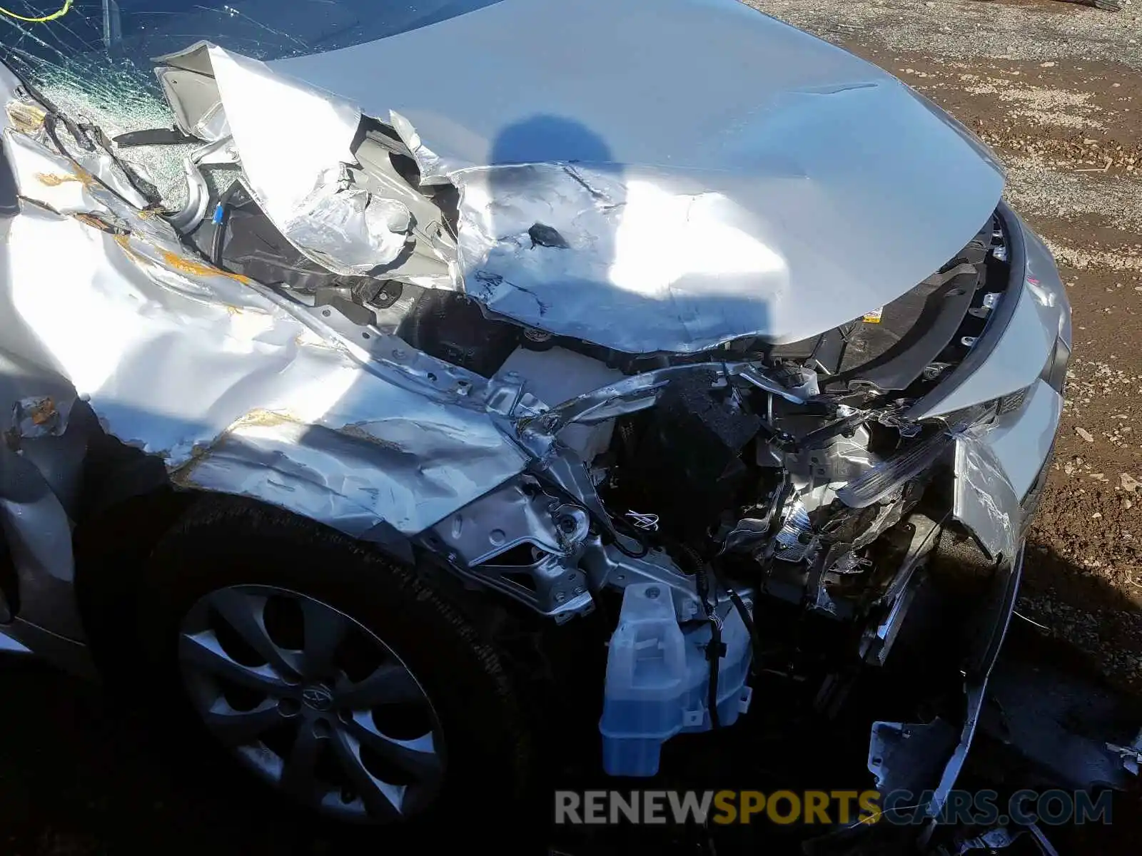 9 Photograph of a damaged car JTDEPRAE5LJ006116 TOYOTA COROLLA 2020