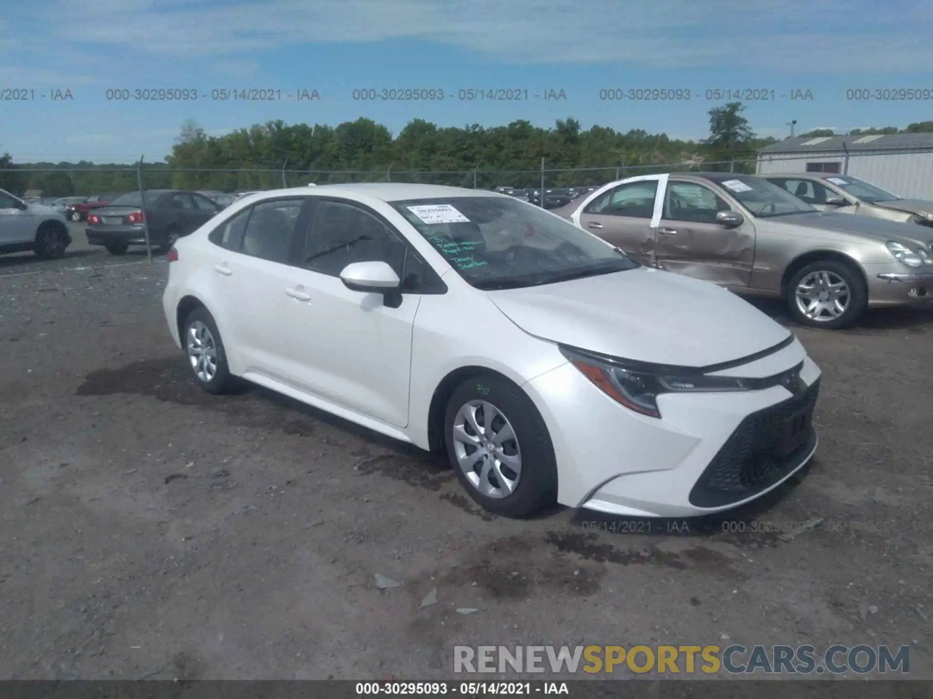 1 Photograph of a damaged car JTDEPRAE5LJ006696 TOYOTA COROLLA 2020