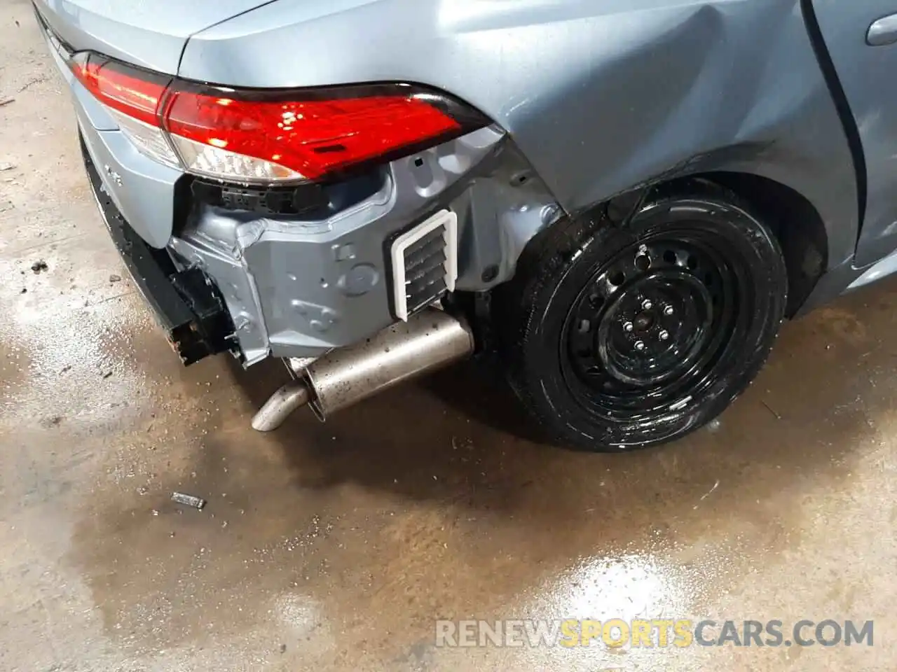 9 Photograph of a damaged car JTDEPRAE5LJ006908 TOYOTA COROLLA 2020