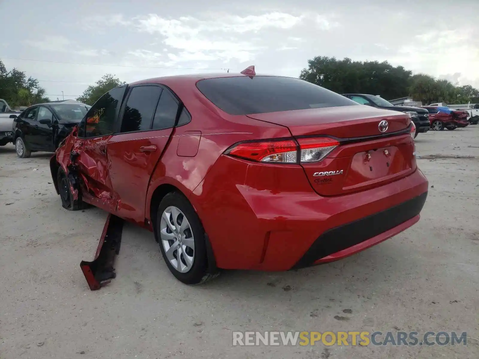 3 Photograph of a damaged car JTDEPRAE5LJ008447 TOYOTA COROLLA 2020