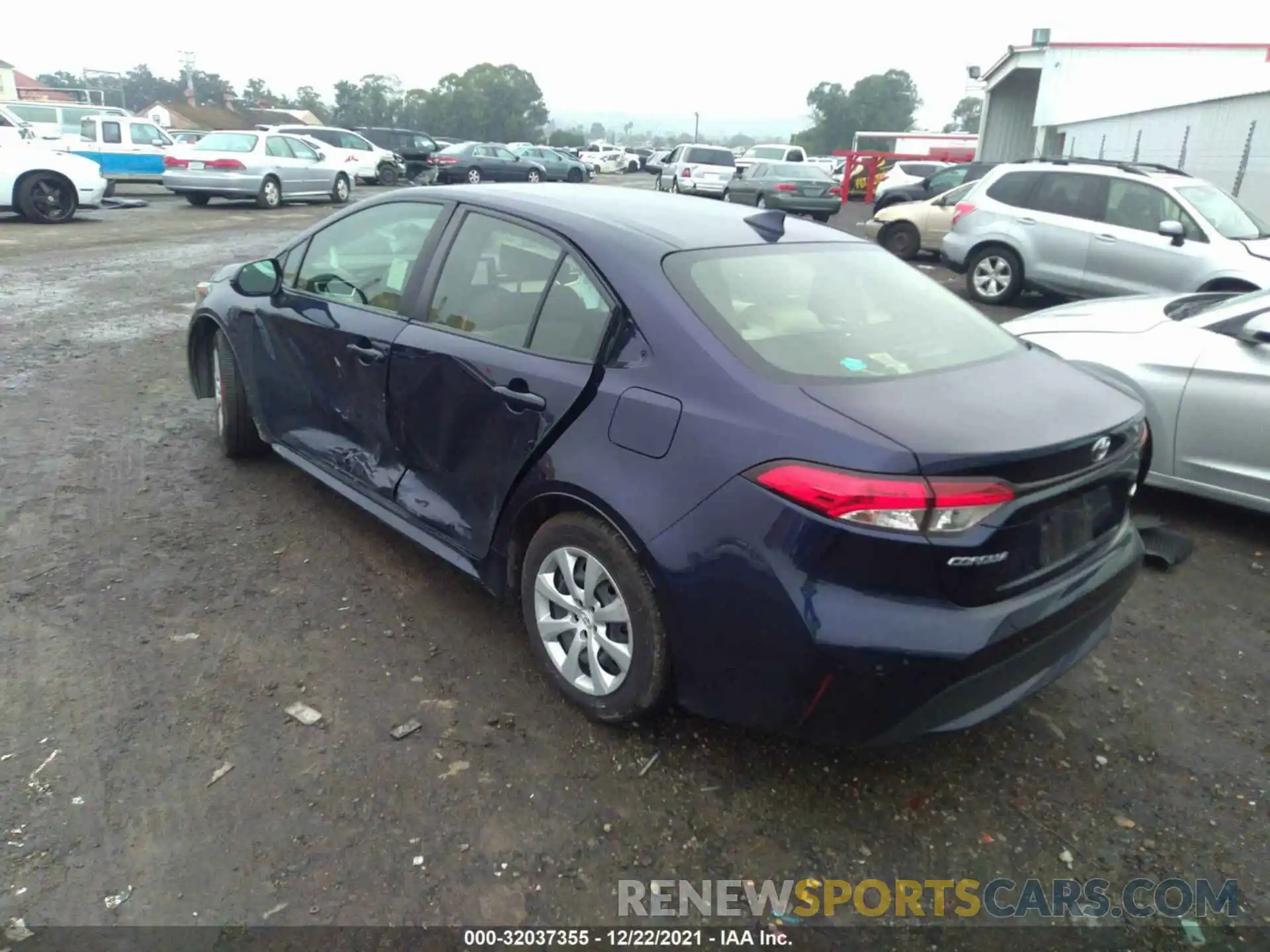 3 Photograph of a damaged car JTDEPRAE5LJ008691 TOYOTA COROLLA 2020