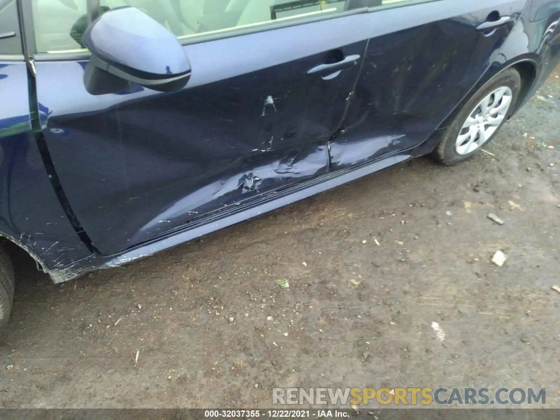 6 Photograph of a damaged car JTDEPRAE5LJ008691 TOYOTA COROLLA 2020