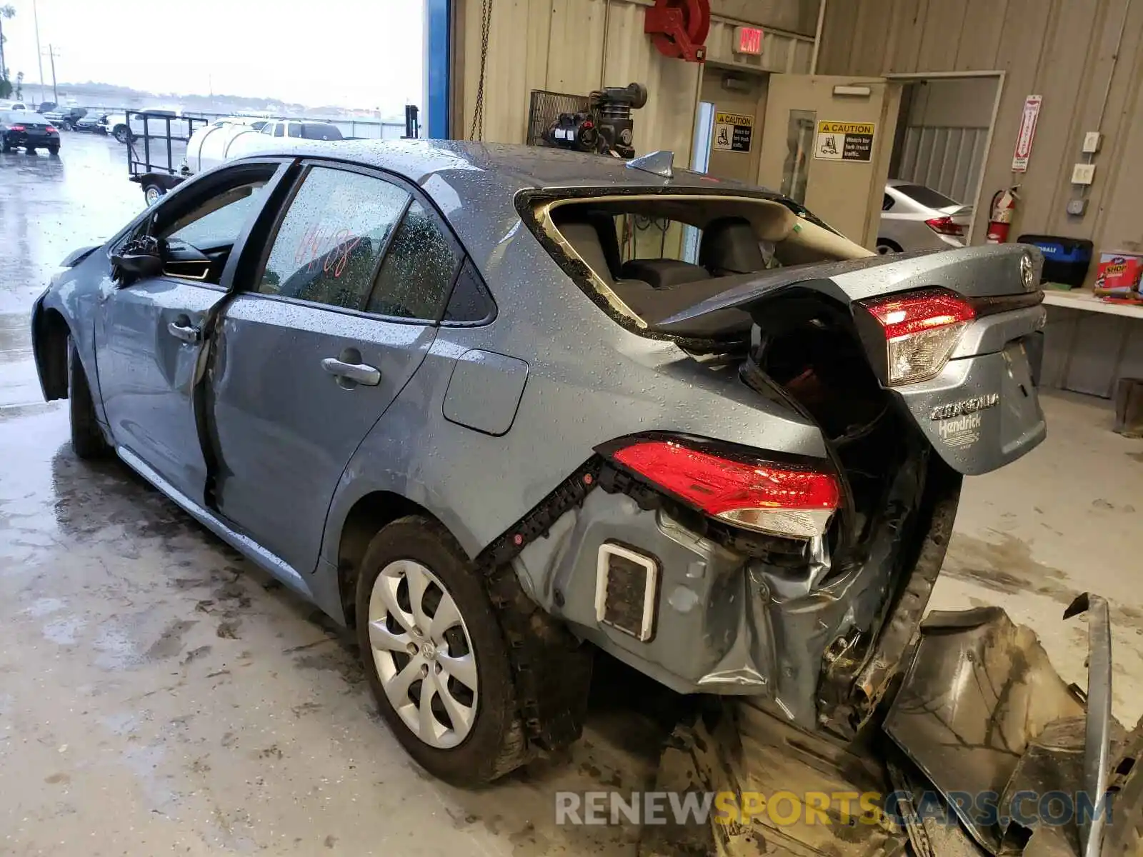 3 Photograph of a damaged car JTDEPRAE5LJ012739 TOYOTA COROLLA 2020