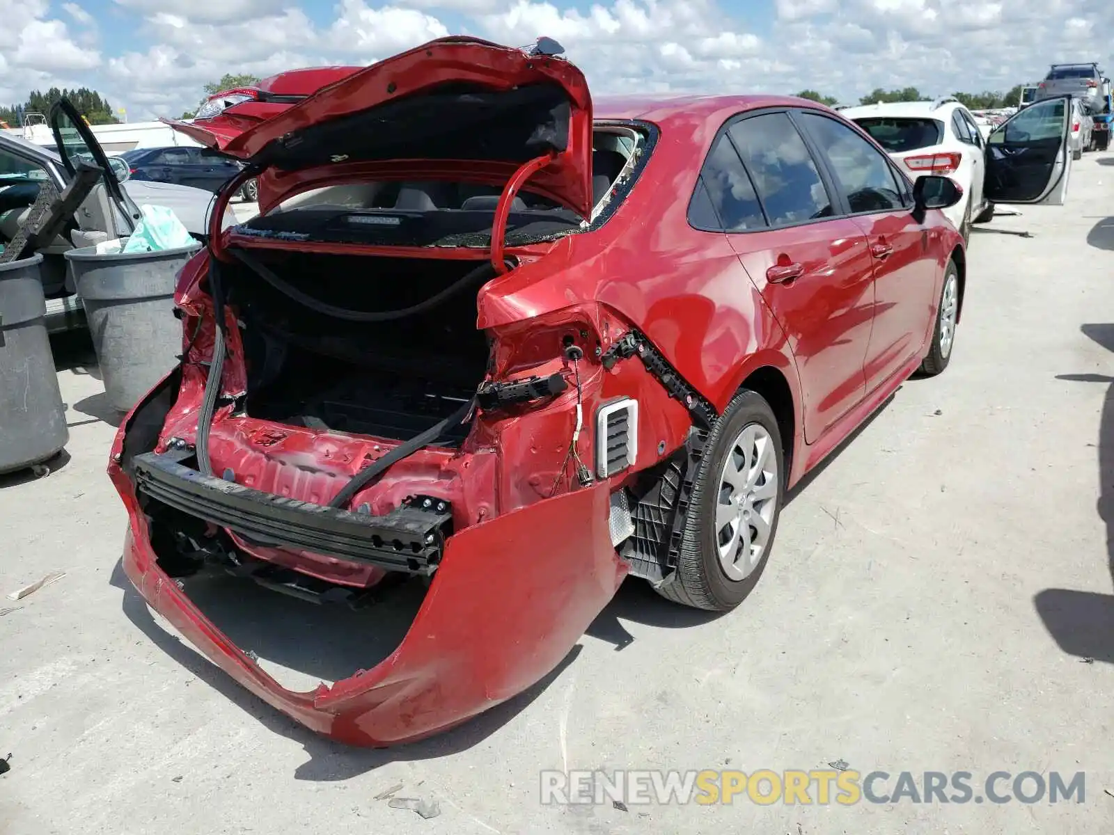 4 Photograph of a damaged car JTDEPRAE5LJ013955 TOYOTA COROLLA 2020