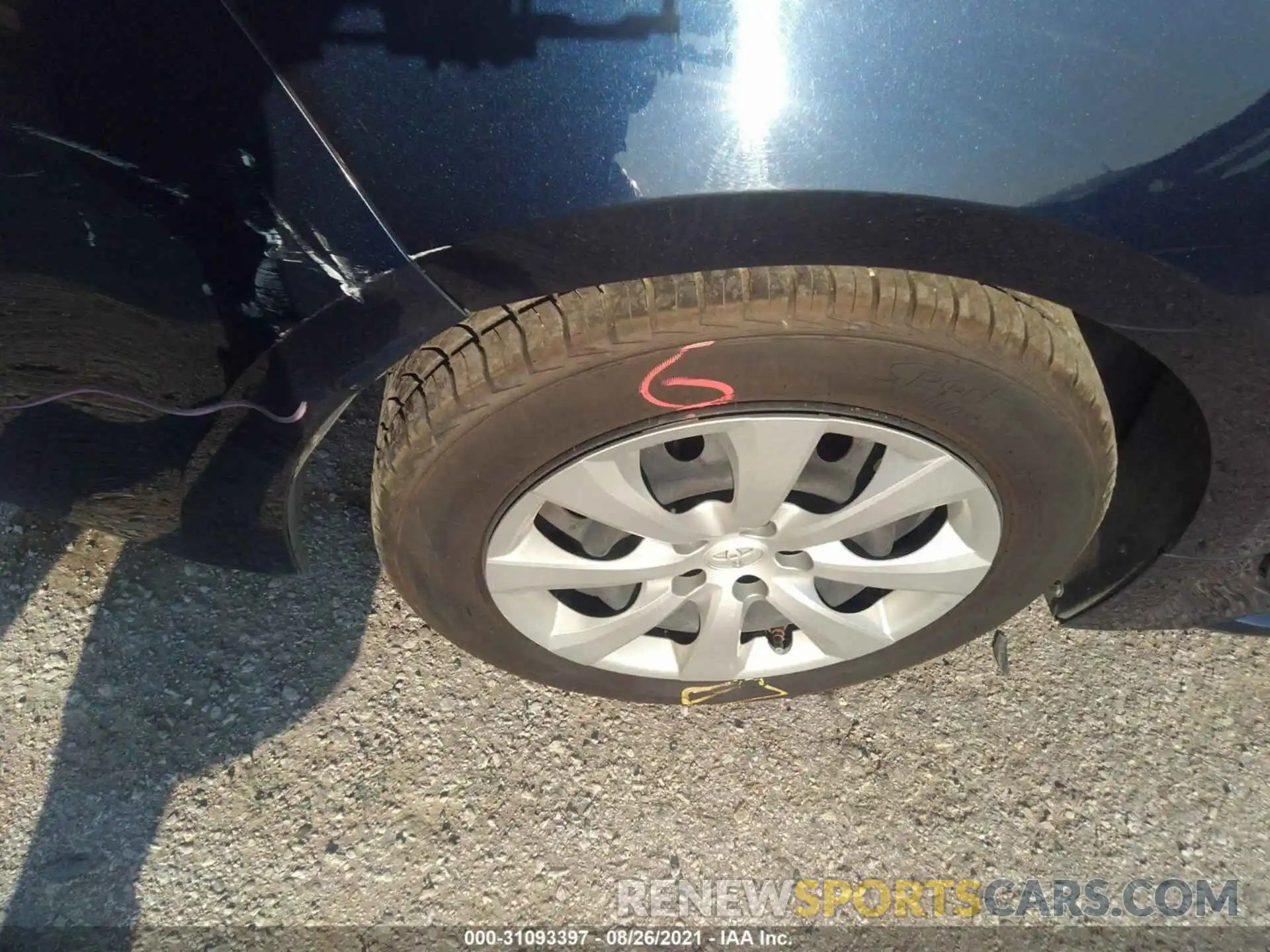 15 Photograph of a damaged car JTDEPRAE5LJ015673 TOYOTA COROLLA 2020