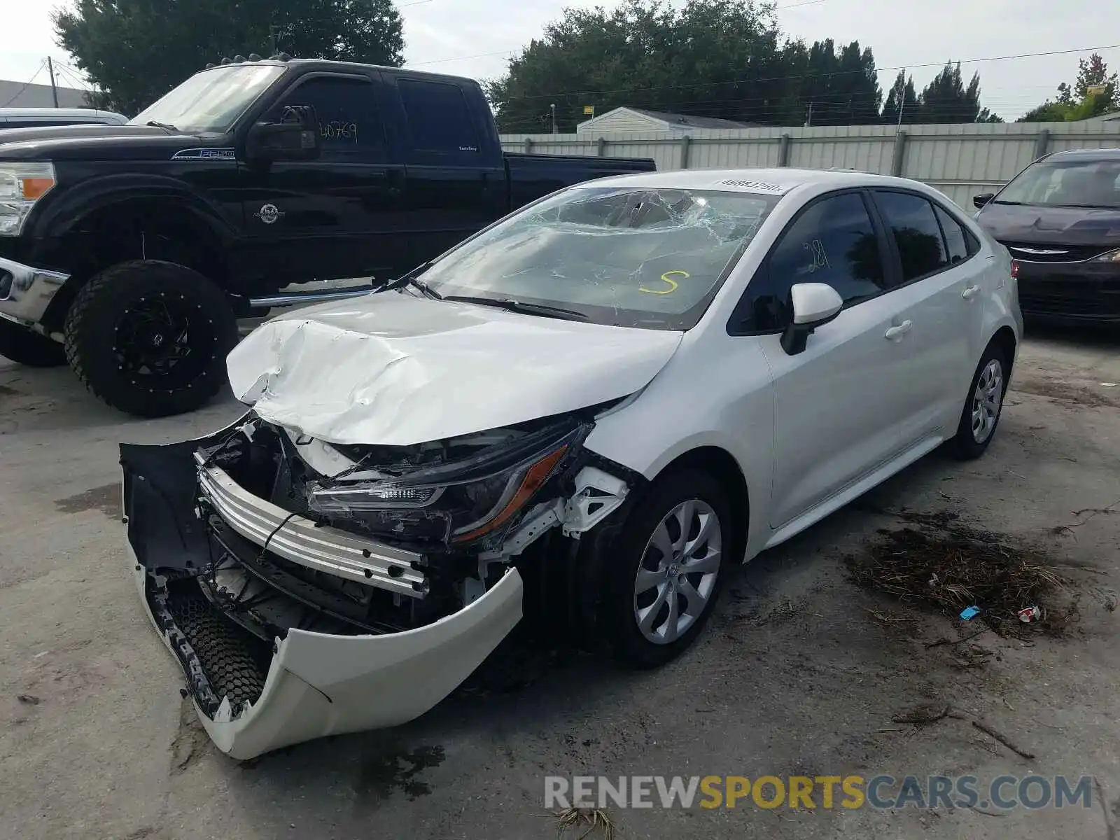 2 Photograph of a damaged car JTDEPRAE5LJ018203 TOYOTA COROLLA 2020