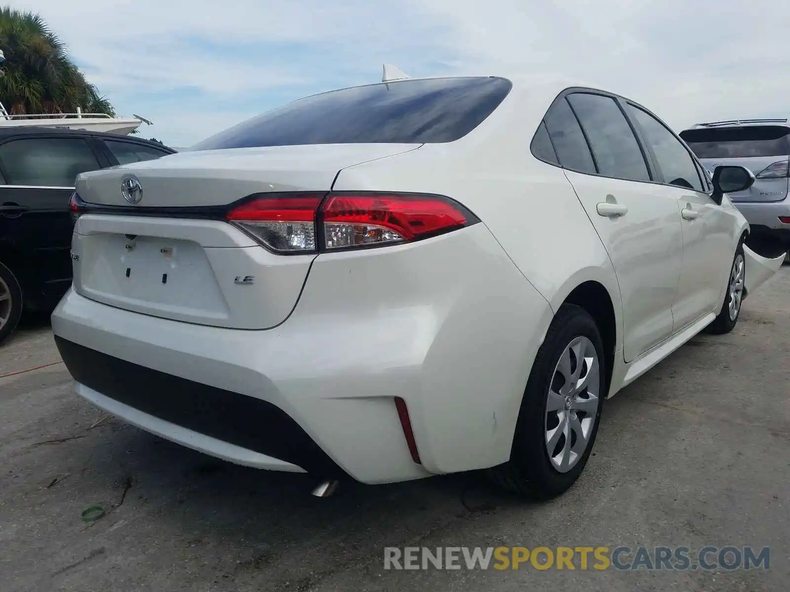 4 Photograph of a damaged car JTDEPRAE5LJ018203 TOYOTA COROLLA 2020