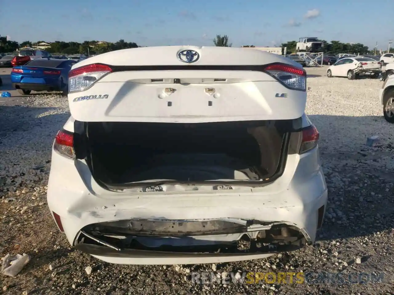 9 Photograph of a damaged car JTDEPRAE5LJ020257 TOYOTA COROLLA 2020