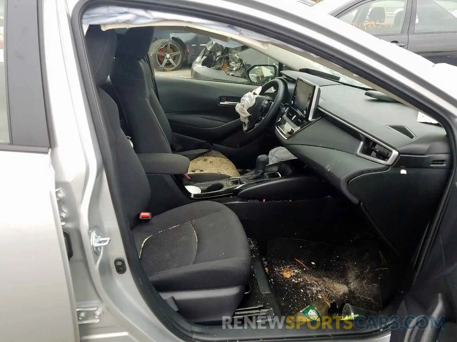 5 Photograph of a damaged car JTDEPRAE5LJ020842 TOYOTA COROLLA 2020