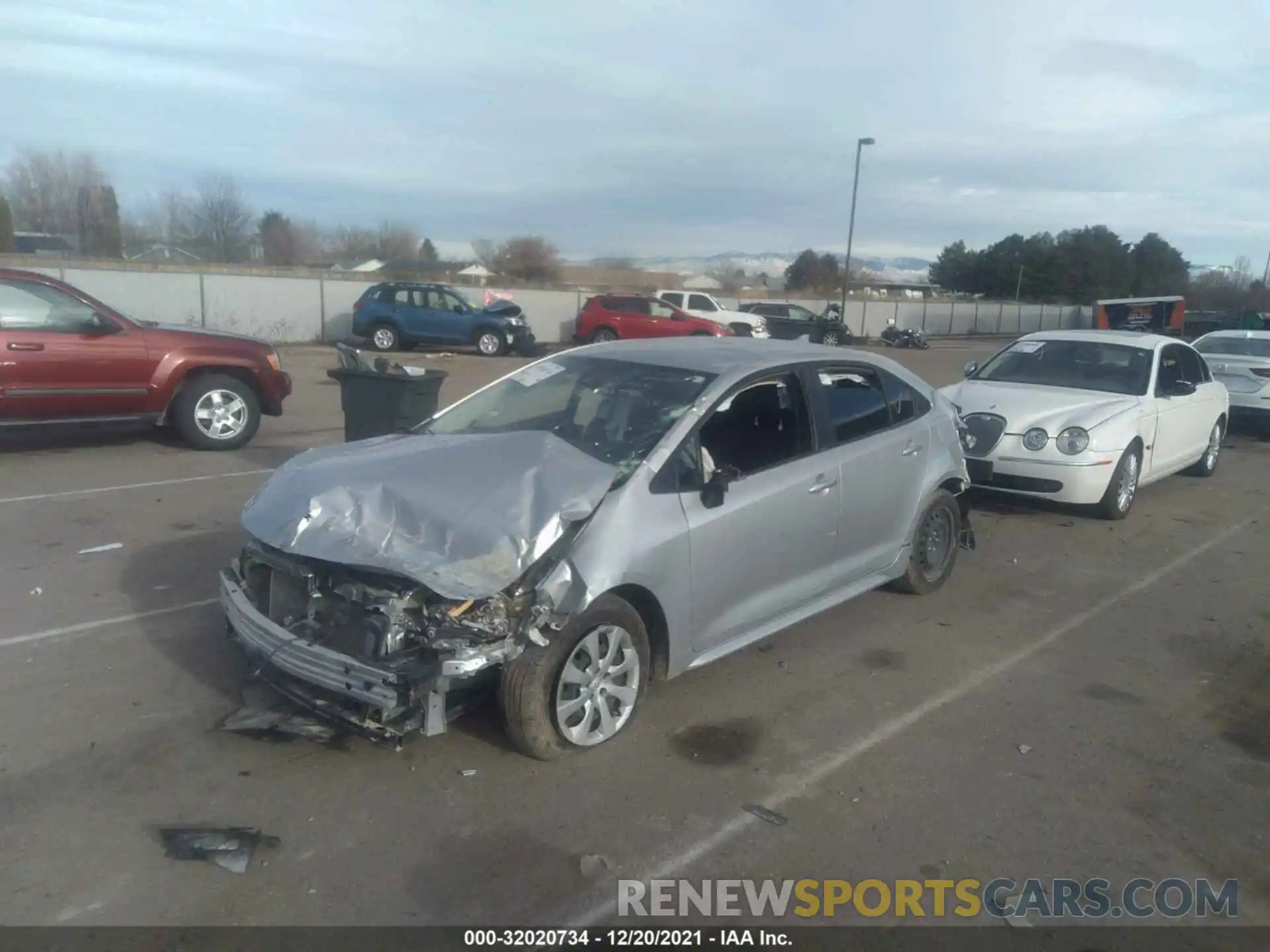 2 Photograph of a damaged car JTDEPRAE5LJ021196 TOYOTA COROLLA 2020