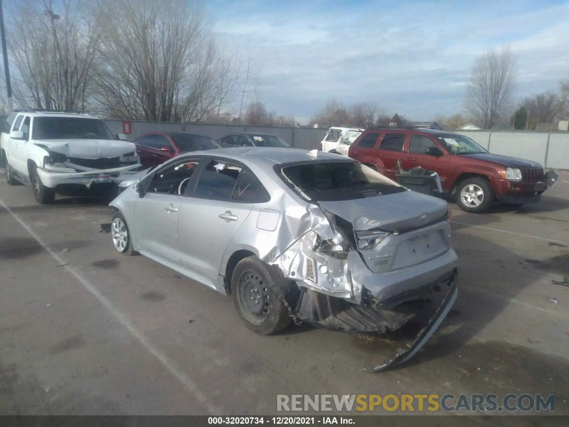 3 Photograph of a damaged car JTDEPRAE5LJ021196 TOYOTA COROLLA 2020