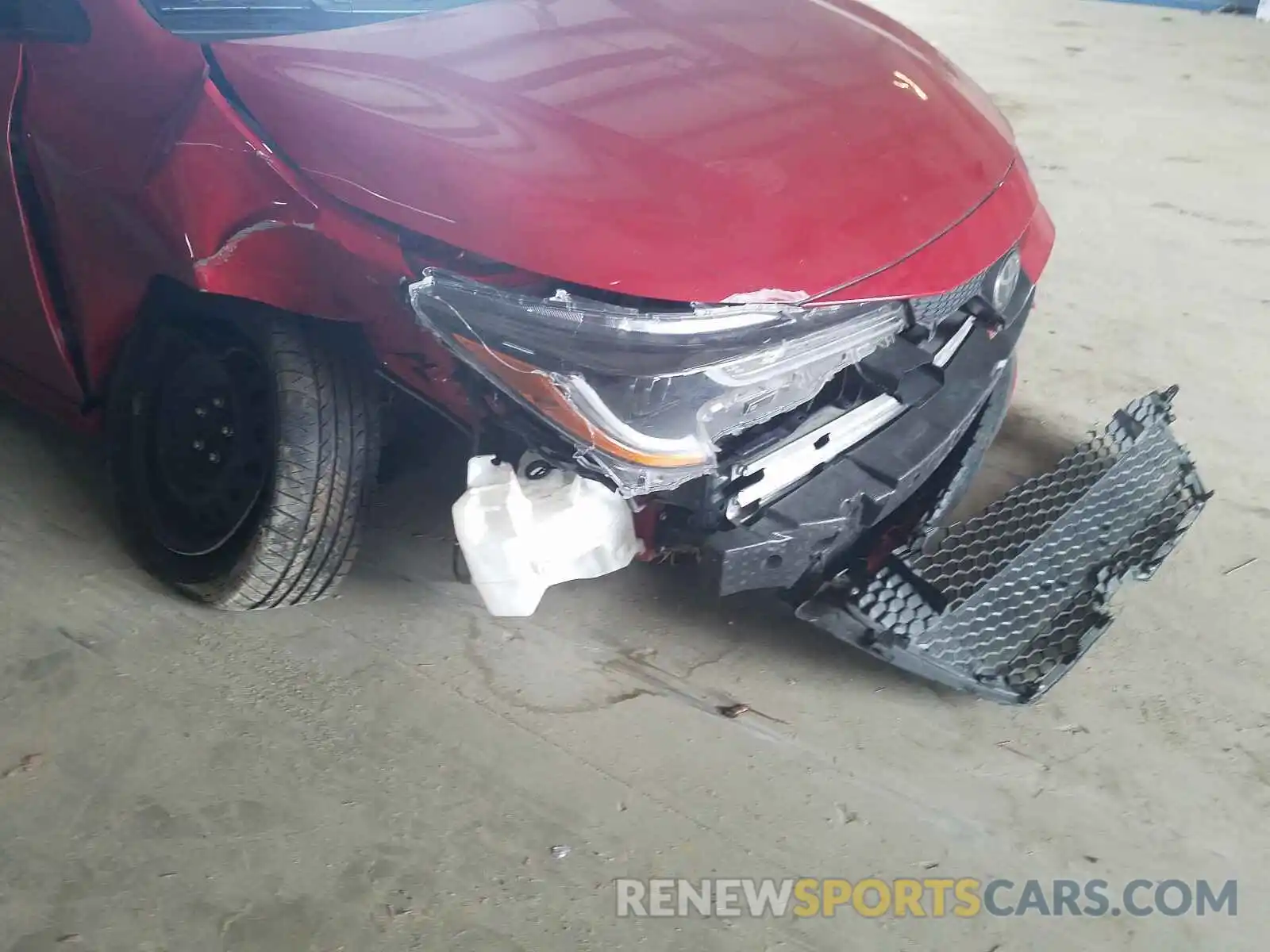 9 Photograph of a damaged car JTDEPRAE5LJ021683 TOYOTA COROLLA 2020