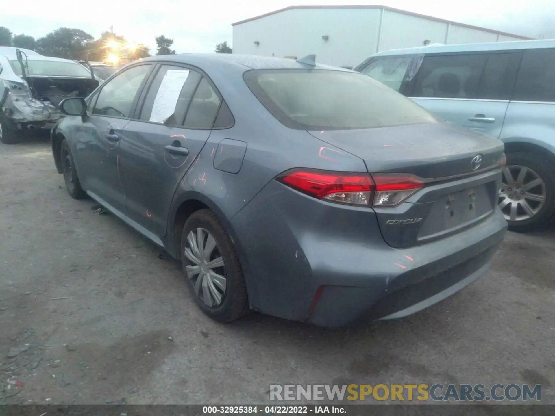 3 Photograph of a damaged car JTDEPRAE5LJ022106 TOYOTA COROLLA 2020