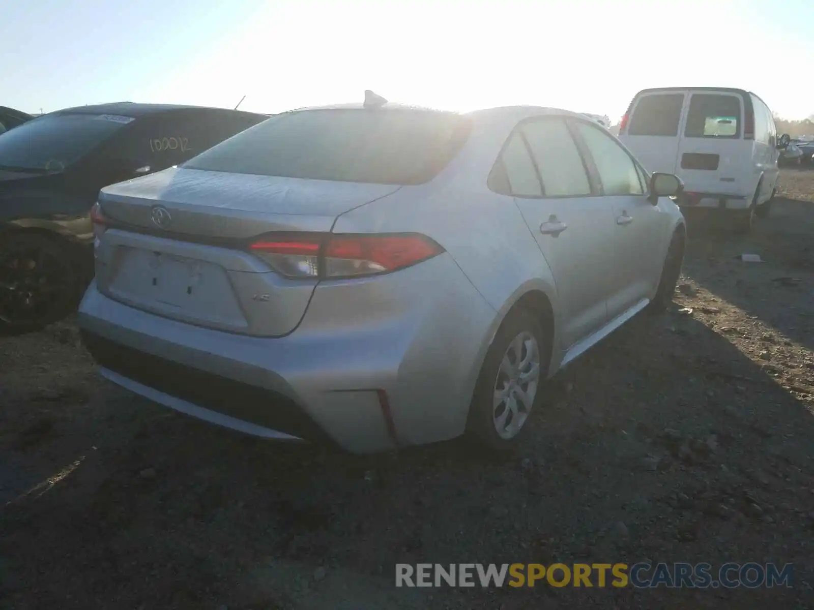 4 Photograph of a damaged car JTDEPRAE5LJ022302 TOYOTA COROLLA 2020