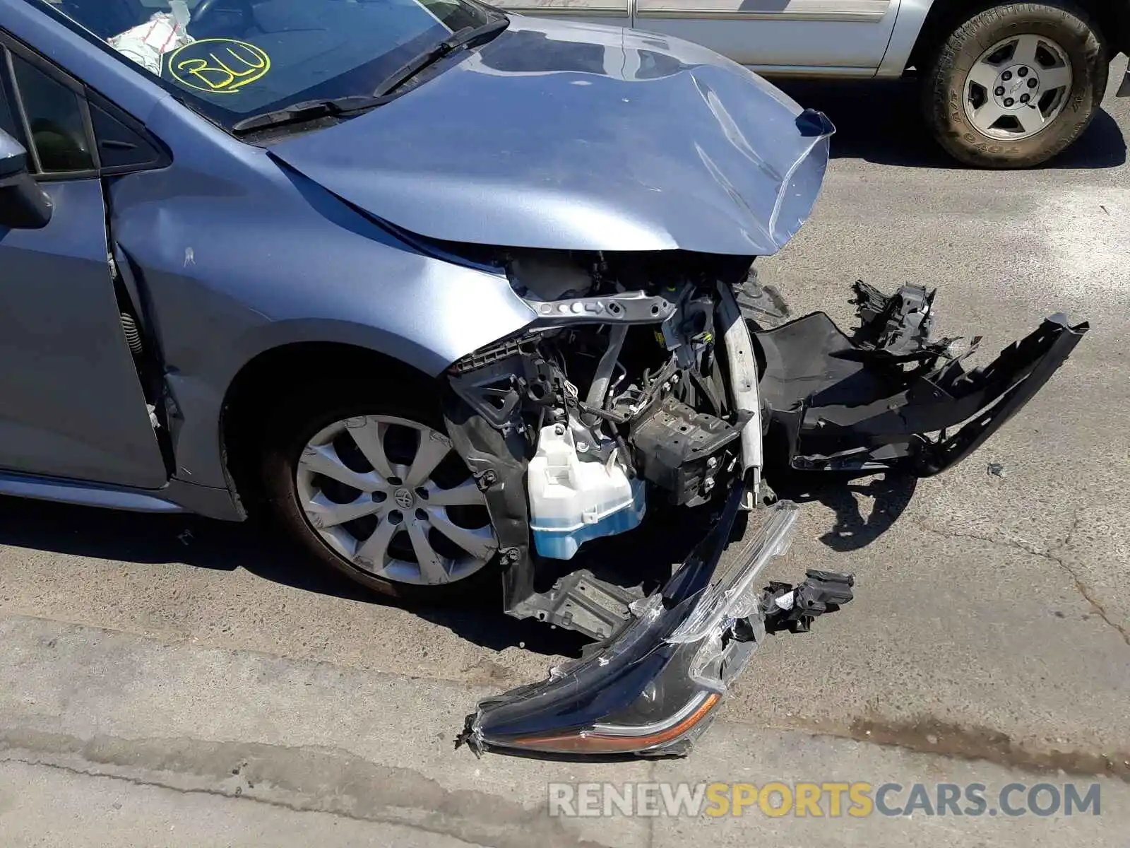 9 Photograph of a damaged car JTDEPRAE5LJ022638 TOYOTA COROLLA 2020