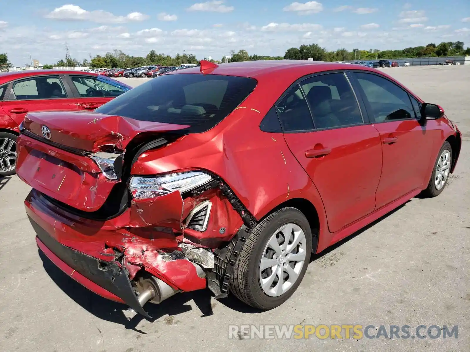 4 Photograph of a damaged car JTDEPRAE5LJ022994 TOYOTA COROLLA 2020