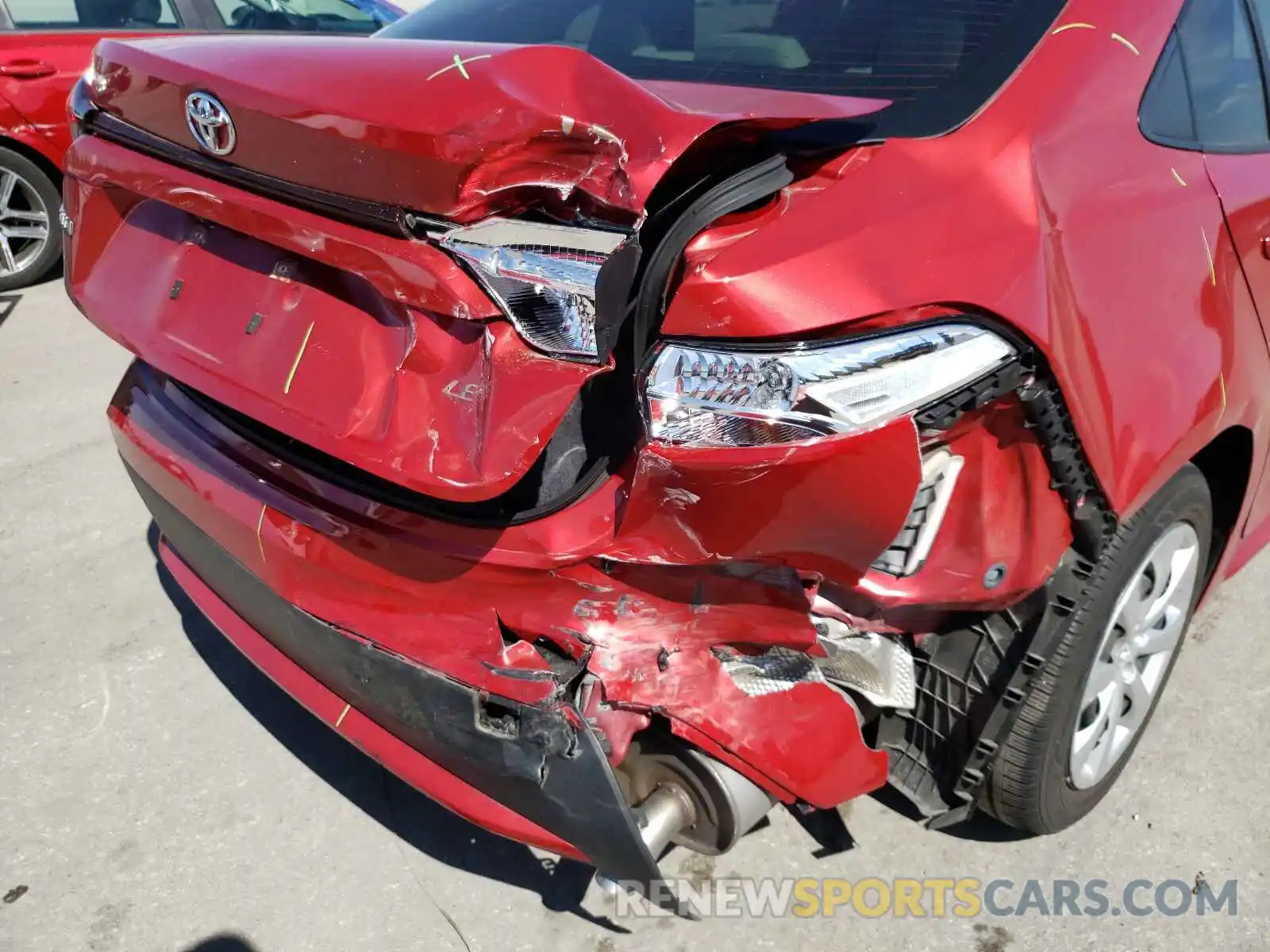 9 Photograph of a damaged car JTDEPRAE5LJ022994 TOYOTA COROLLA 2020