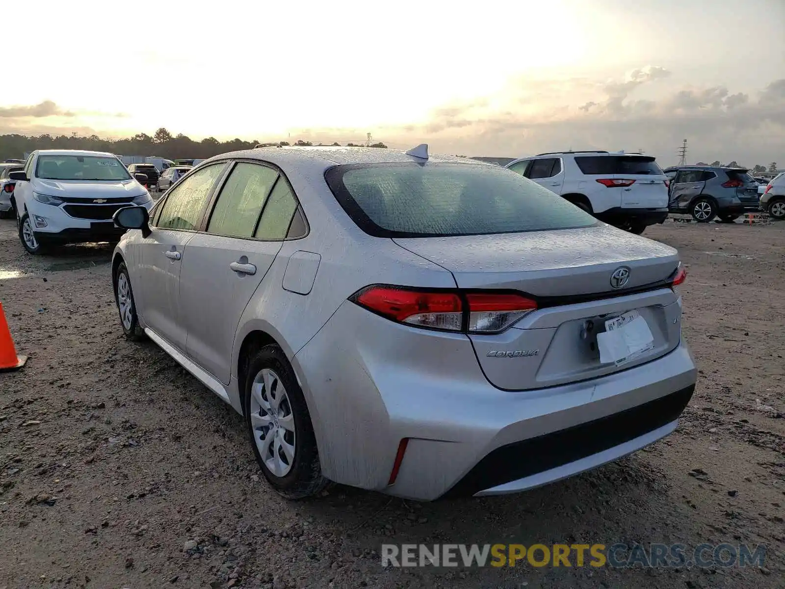 3 Photograph of a damaged car JTDEPRAE5LJ023322 TOYOTA COROLLA 2020