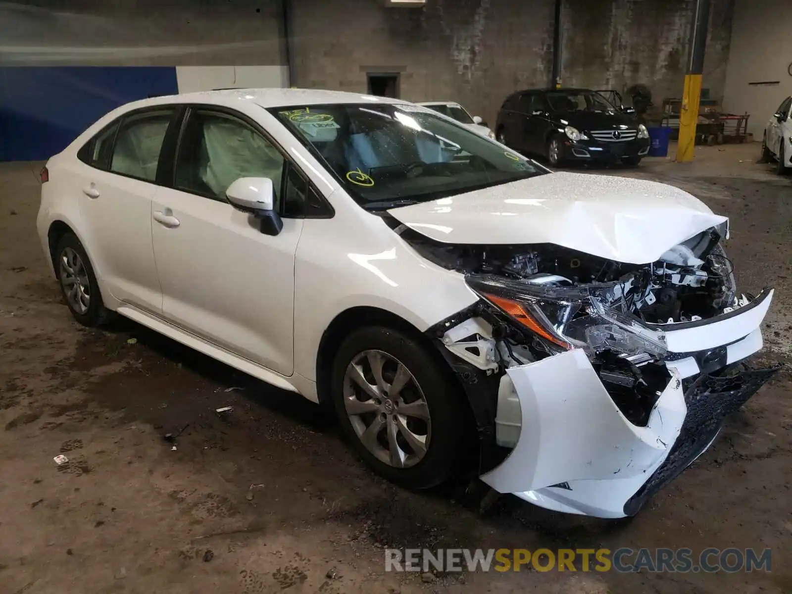 1 Photograph of a damaged car JTDEPRAE5LJ023675 TOYOTA COROLLA 2020