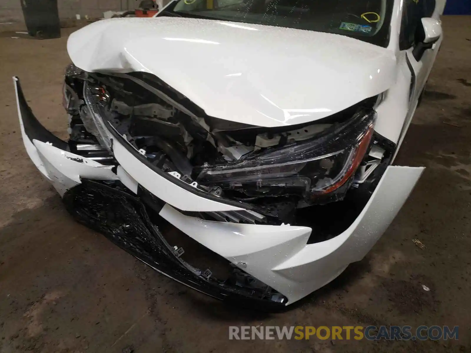 9 Photograph of a damaged car JTDEPRAE5LJ023675 TOYOTA COROLLA 2020