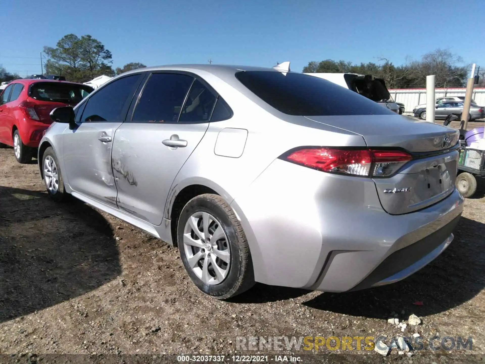 3 Photograph of a damaged car JTDEPRAE5LJ023689 TOYOTA COROLLA 2020