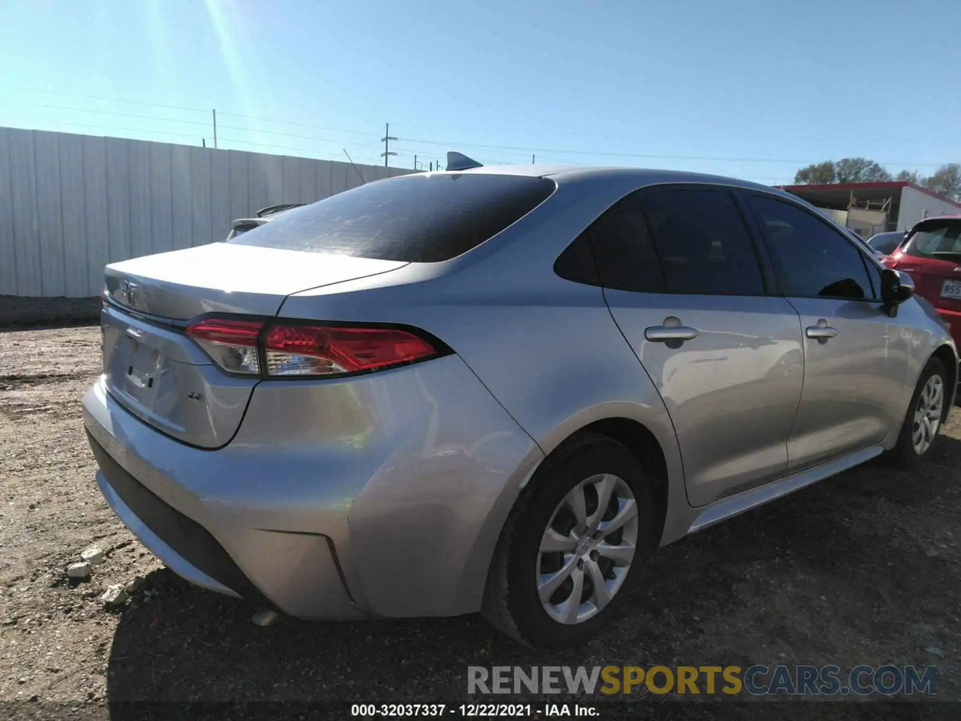 4 Photograph of a damaged car JTDEPRAE5LJ023689 TOYOTA COROLLA 2020