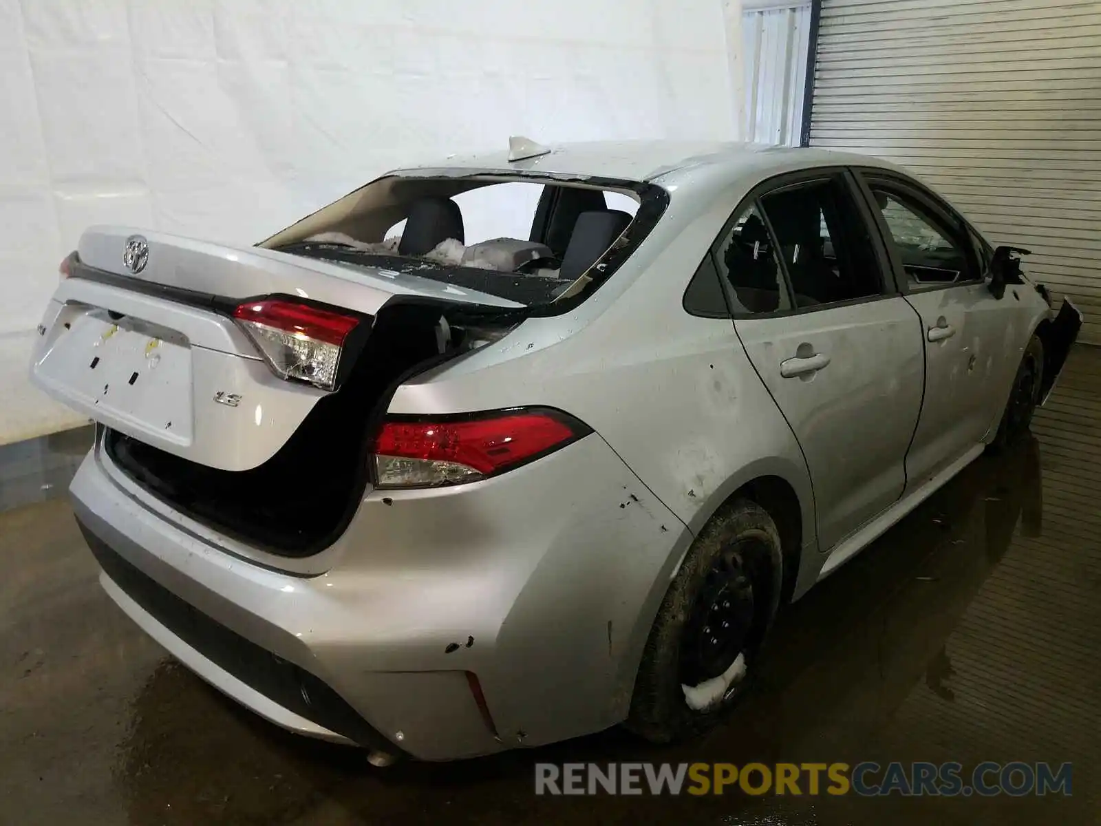 4 Photograph of a damaged car JTDEPRAE5LJ024227 TOYOTA COROLLA 2020