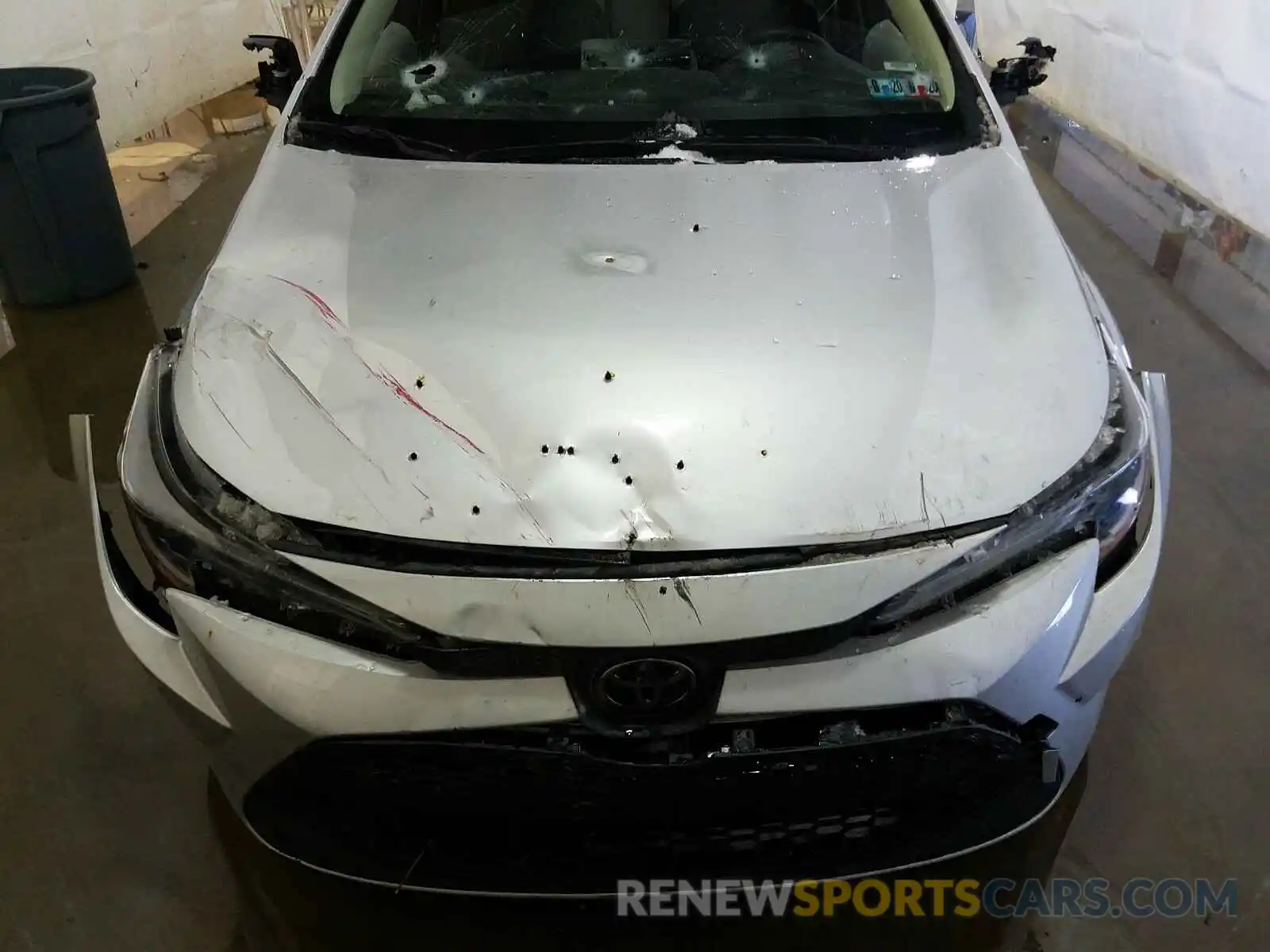 9 Photograph of a damaged car JTDEPRAE5LJ024227 TOYOTA COROLLA 2020