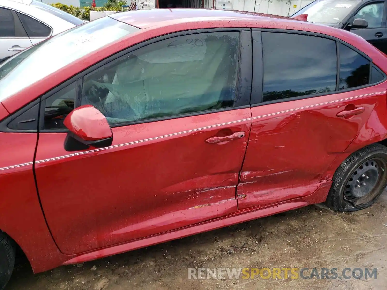 10 Photograph of a damaged car JTDEPRAE5LJ026012 TOYOTA COROLLA 2020