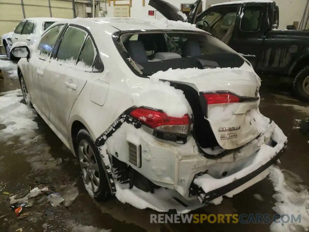 3 Photograph of a damaged car JTDEPRAE5LJ026267 TOYOTA COROLLA 2020