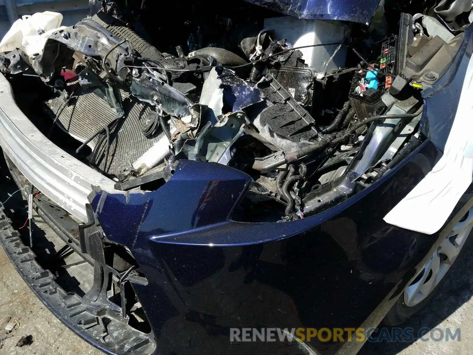 9 Photograph of a damaged car JTDEPRAE5LJ026592 TOYOTA COROLLA 2020